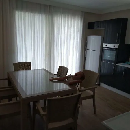Vakantiehuis Muhtesem Deniz Manzarali Ada Bogazi Evleri